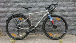 bergamont-grandurance-rd-3-gravel-bike-28-zoll-diamant-silber_produktfoto-01
