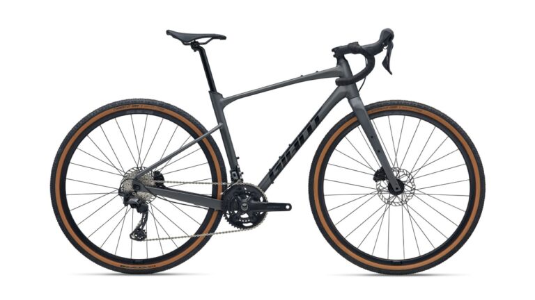 Giant Revolt 0 Stealth Chrome.jpg