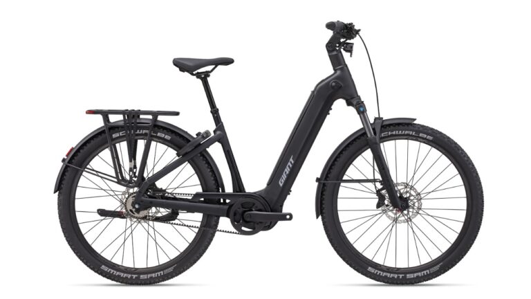 Giant Anytour X E+ 2 Abyss Black S E-Bike.jpg