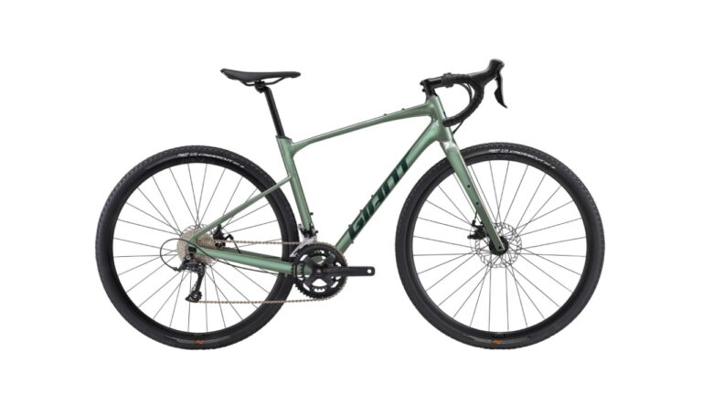 Giant Revolt 1 Alpine Green.jpg