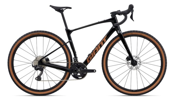Giant Revolt Advanced 2 Carbon 2026.jpg