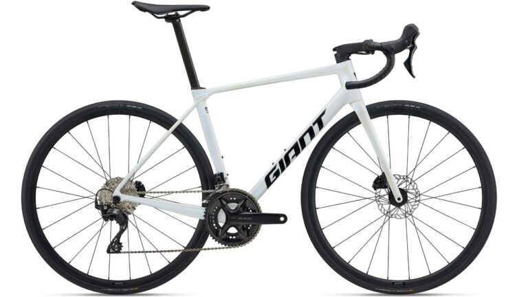Giant TCR Advanced 2 2025 Illusion White - Rennrad.jpg