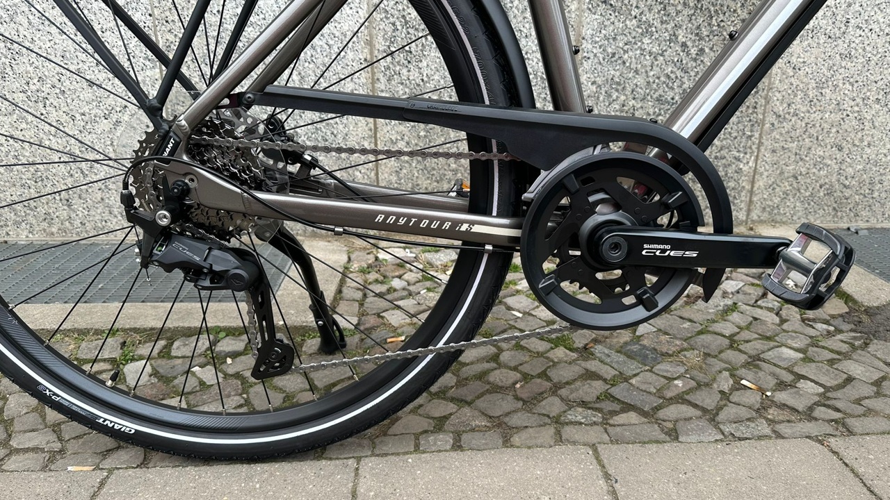 Giant Anytour RS 2 Metal 1.jpg